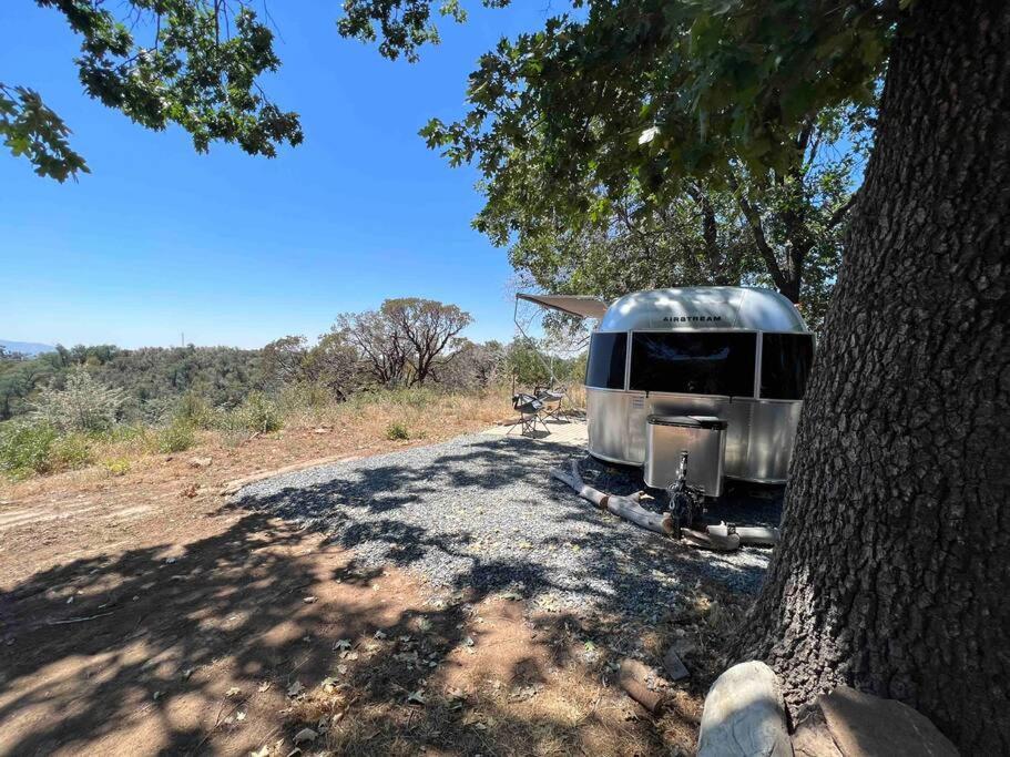Modern Airstream With Amazing View - 10 To 15 Minutes From Kings Canyon National Park Dunlap Exterior foto