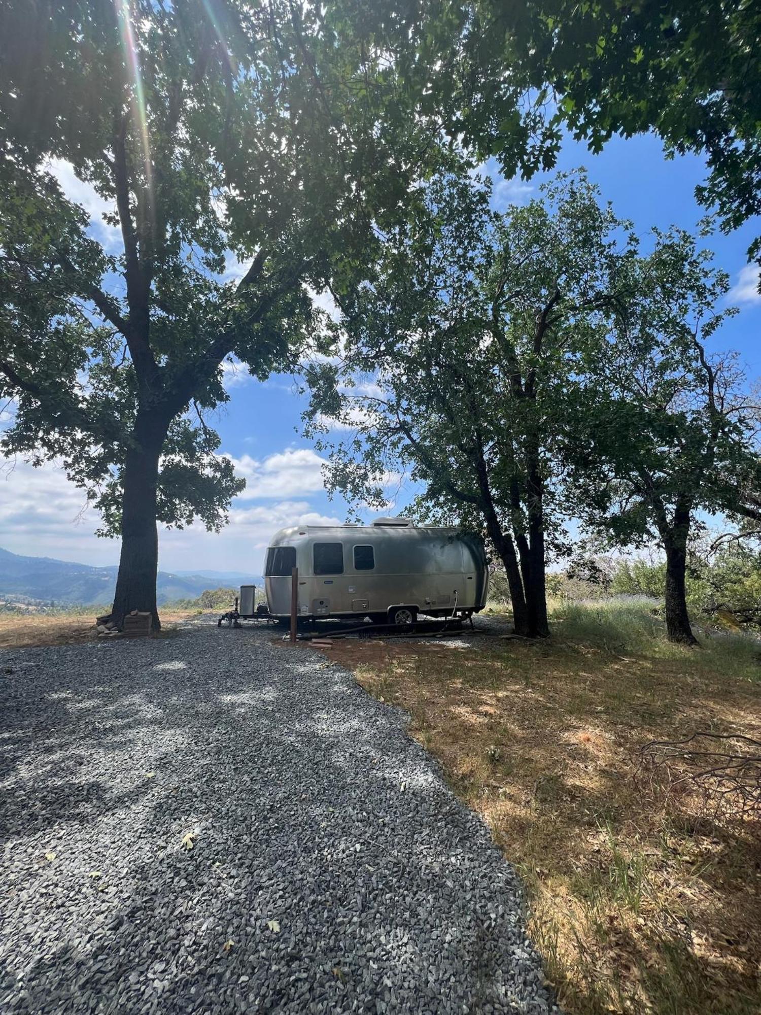 Modern Airstream With Amazing View - 10 To 15 Minutes From Kings Canyon National Park Dunlap Exterior foto